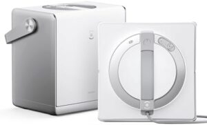 Discover the ECOVACS Winbot W2 Omni Window Cleaning Robot with advanced features: 6-in-1 multifunctional station, integrated 4500 mAh battery, edge cleaning mode and wide angle spray atomization technology.