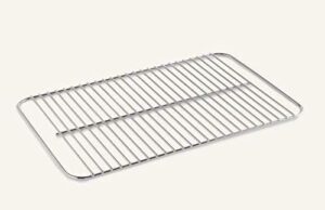 Cook with confidence outdoors with this 16" x 10" portable cooking grate, perfect for camping or BBQs. Compact and lightweight design. Get ready to grill with ease!
