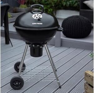 Discover the George Foreman Portable Charcoal BBQ with adjustable vent and integrated thermometer. Perfect for outdoor cooking, this round kettle grill features a chrome grill, stand, and 2 wheels. Limited time offer: enjoy discounted prices and exclusive deals!