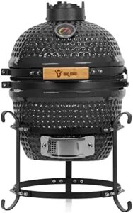 Discover the BBQ-Toro Kamado Haiiro charcoal barbecue with thermometer and wooden handle. Perfect for small gatherings, this mini ceramic grill measures 32cm in diameter, ideal for compact outdoor spaces.