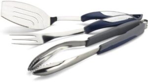 Cook up mouthwatering meals with the Cuisinart 3-Piece Essential Grill Set, featuring non-stick surfaces and a durable tote bag. Perfect for any outdoor enthusiast or home chef.